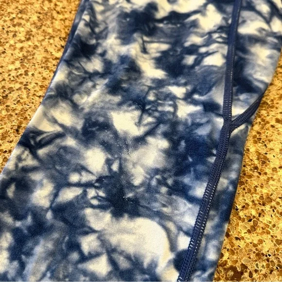 Athleta Blue Tie-Dye Leggings size Small - Picture 3 of 5